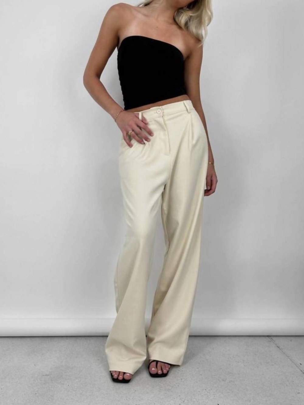 Vamp Official Relaxed Wide Leg Trouser Pants Cream Women’s Size S‎